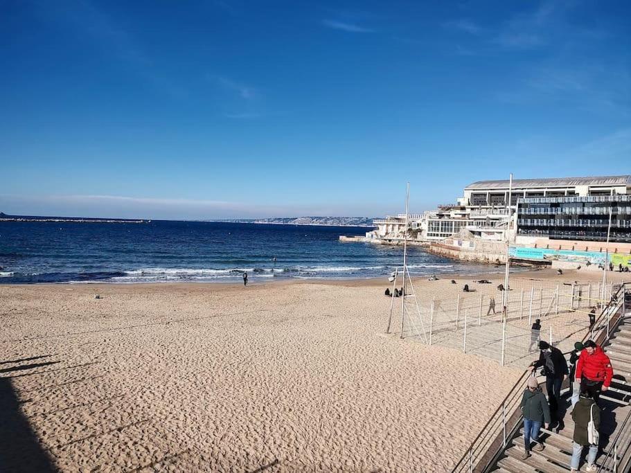 Studio Coin Nuit, Entre Plage Et Centre Marseille Bagian luar foto